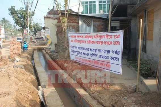 Flyover construction mayhem: Locals protest over eviction on their properties for expansion of roads, demand compensation, urge voice over crippled road structure Flyover construction mayhem: Locals protest over eviction on their properties for expansion of roads, demand compensation, urge voice over crippled road structure